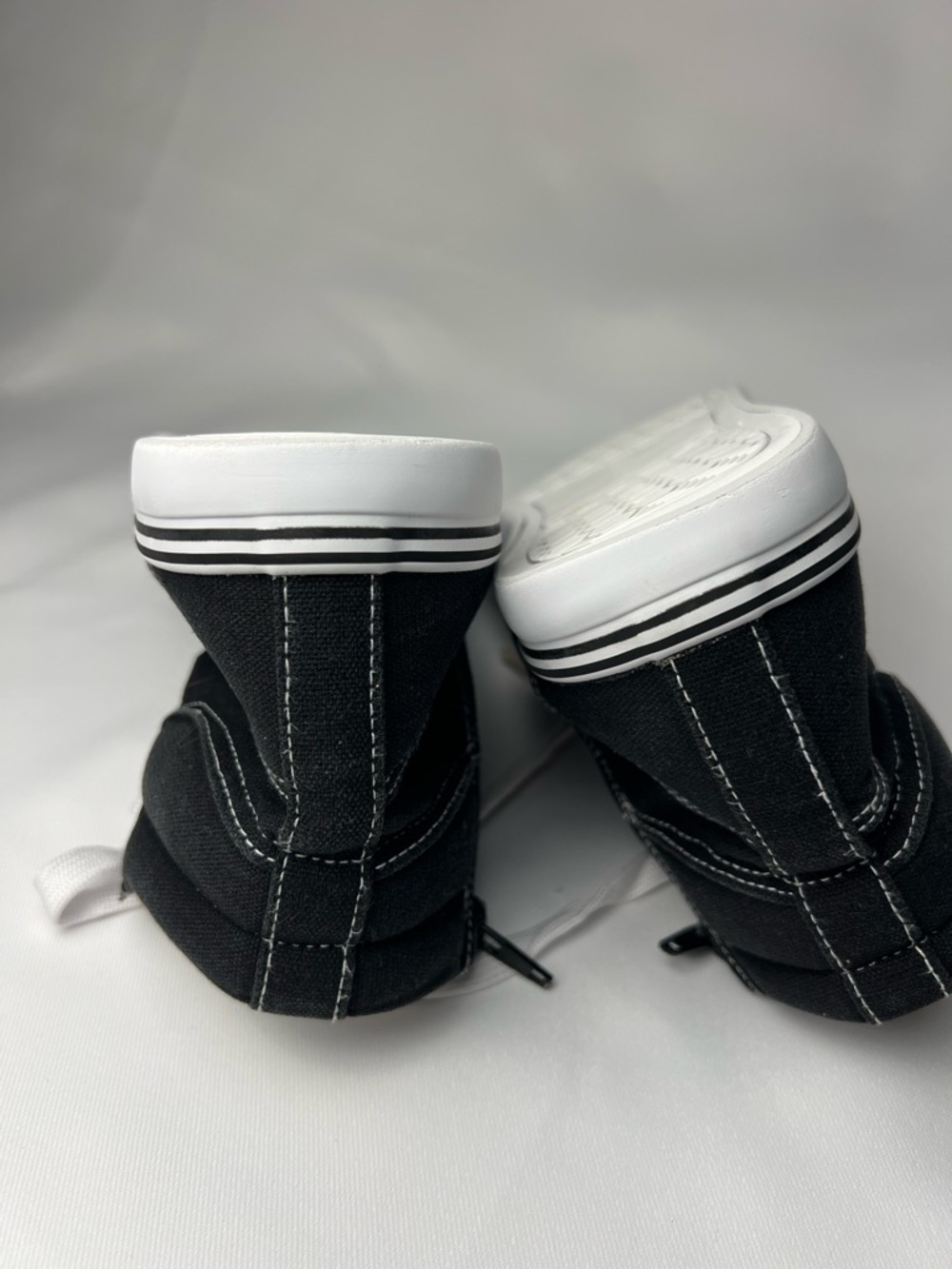Tommy Bahama Big Girl Black Canvas High Top Unisex Sneakers Size 5 Lace Up & Zip - Picture 12 of 16